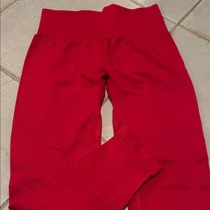 Women’s Red Rear Enhancing Active Leggings Size Large